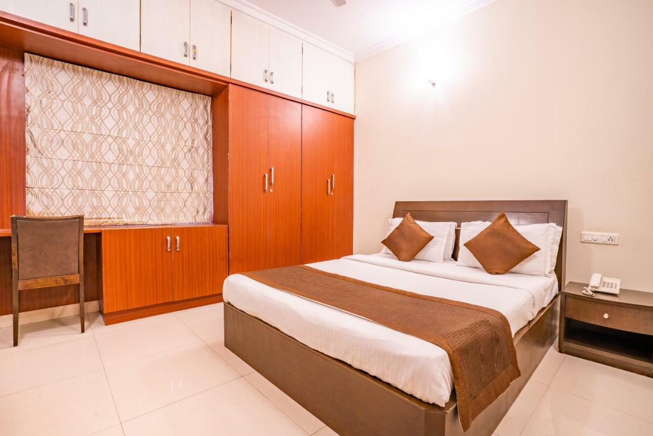Blueberry Service Apartments Hyderabad Eksteriør bilde