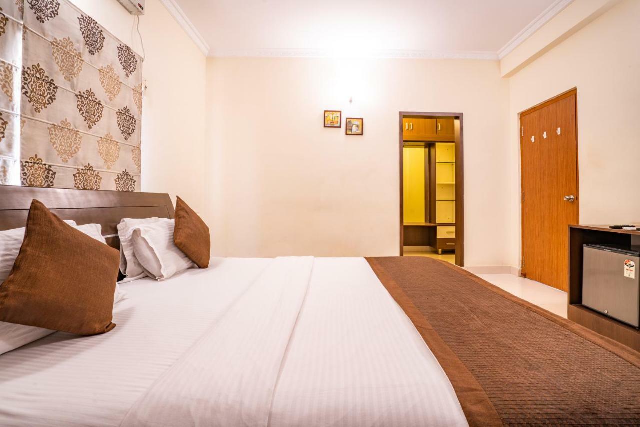 Blueberry Service Apartments Hyderabad Eksteriør bilde